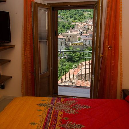 B&B La Perla Nelle Dolomiti Castelmezzano Værelse billede