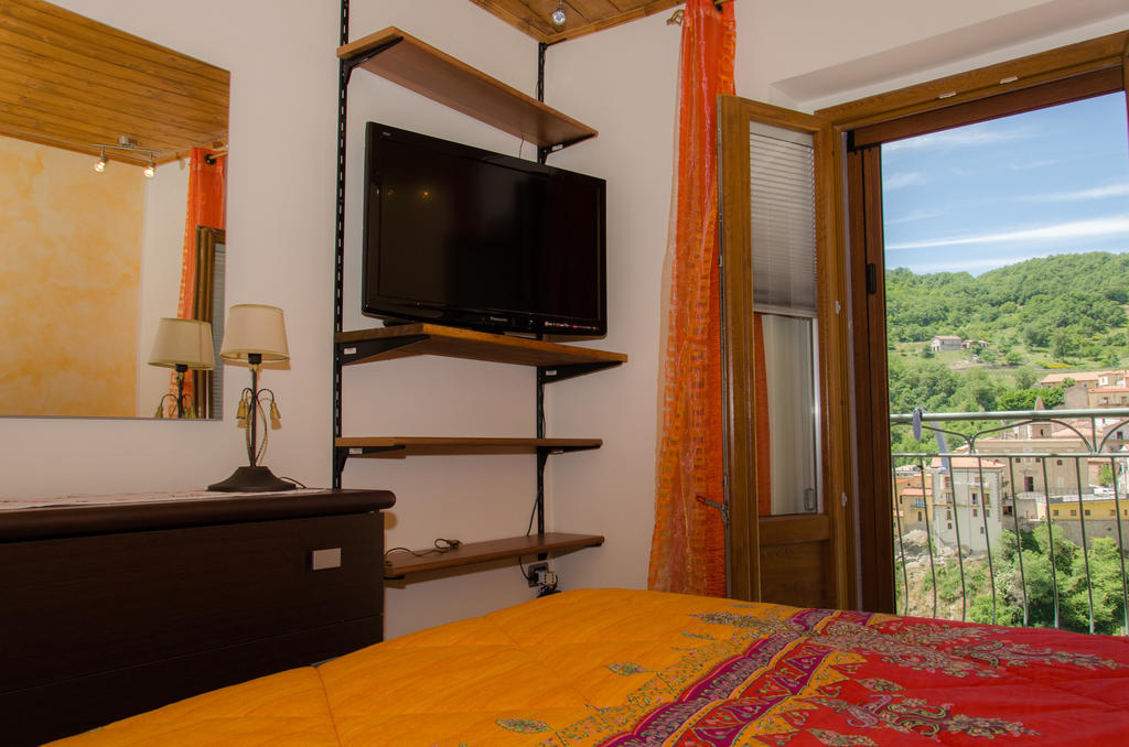 B&B La Perla Nelle Dolomiti Castelmezzano Værelse billede