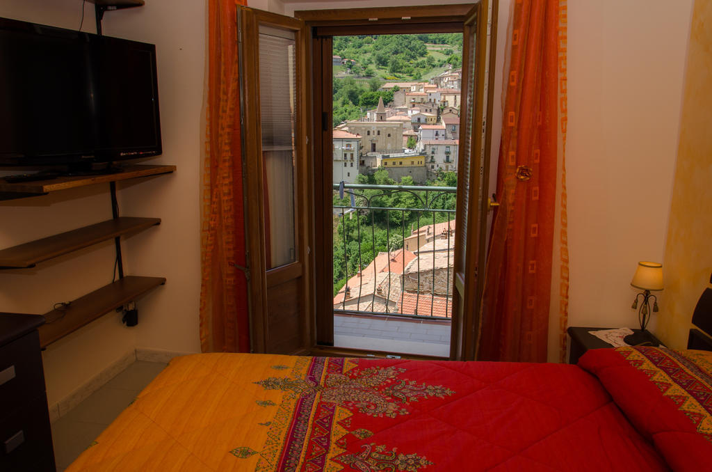 B&B La Perla Nelle Dolomiti Castelmezzano Værelse billede