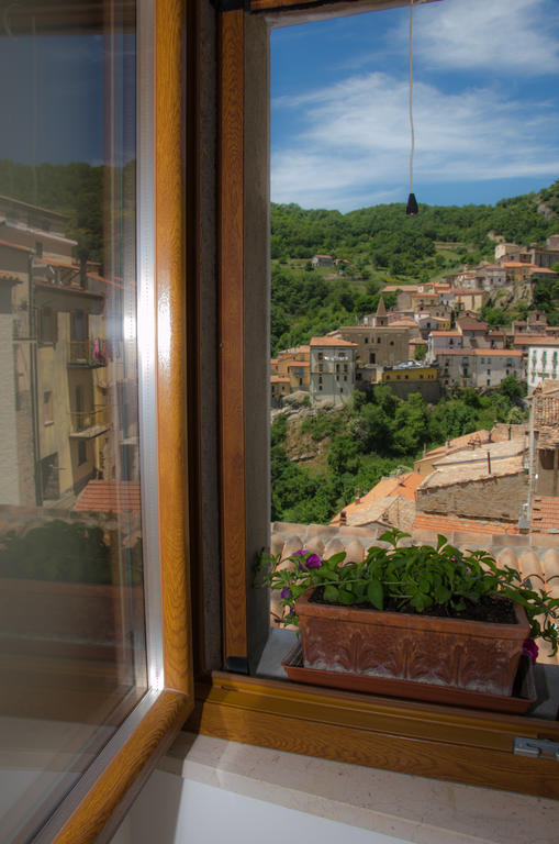 B&B La Perla Nelle Dolomiti Castelmezzano Eksteriør billede